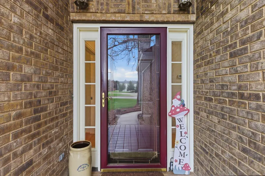 911 Cabernet Drive, Berea, KY 40403 - #3