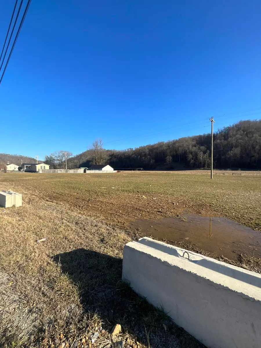 00 N Ky-11, Manchester, KY 40962 - #3