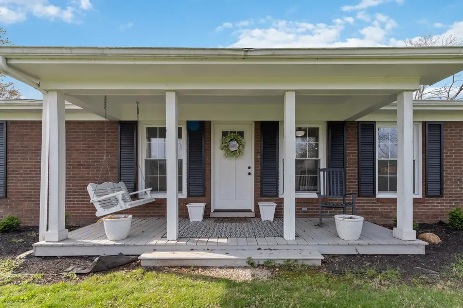 102 Sherwood Drive, Stanford, KY 40484 - #2