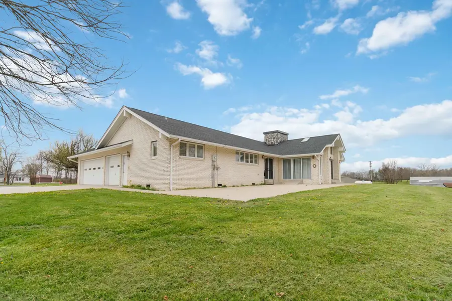 2056 W Laurel Road, London, KY 40741 - #2