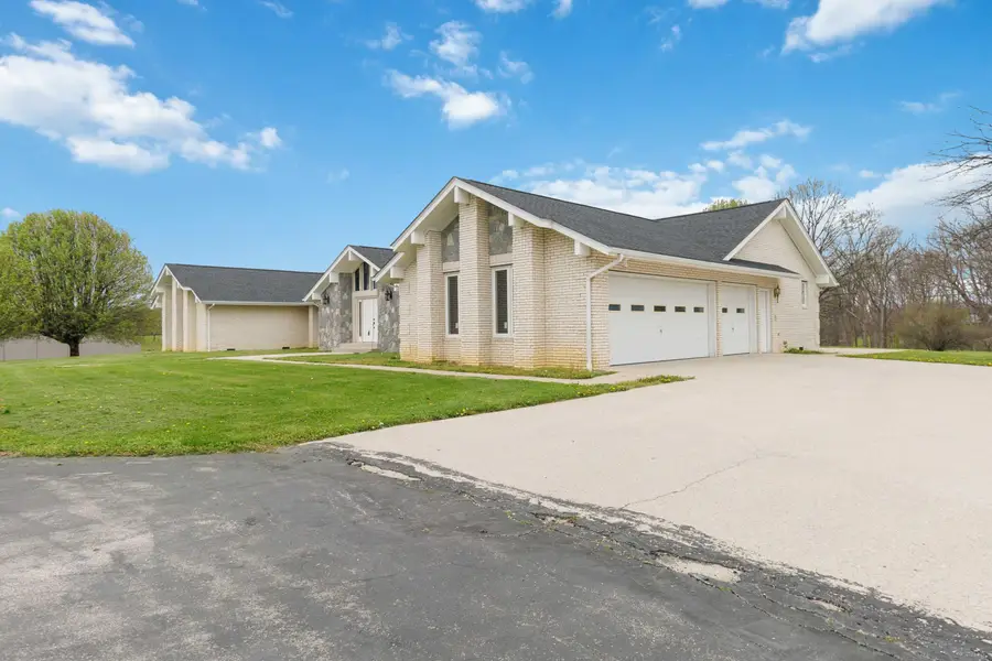 2056 W Laurel Road, London, KY 40741 - #3