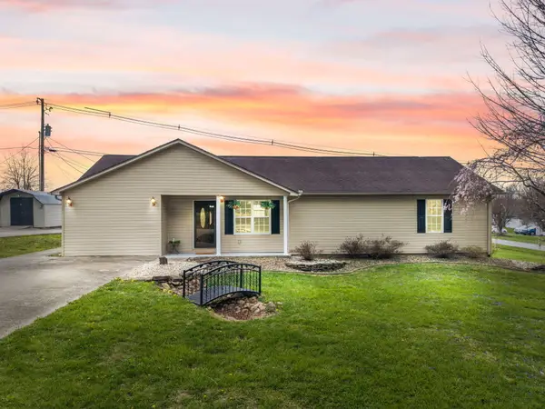 3037 Clear Springs Drive, London, KY 40744