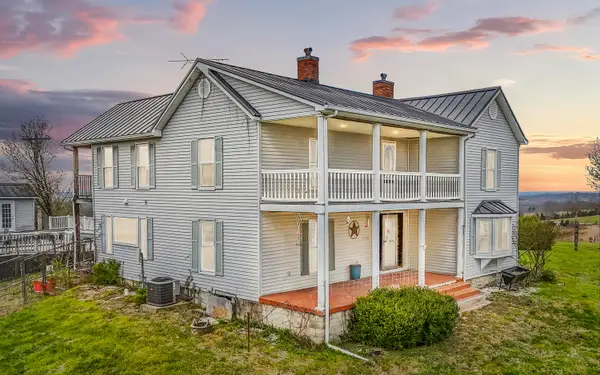 2282 E Kentucky Highway 1032, Berry, KY 41003