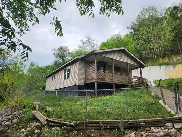30 Moonlight Hill, Hazard, KY 41701