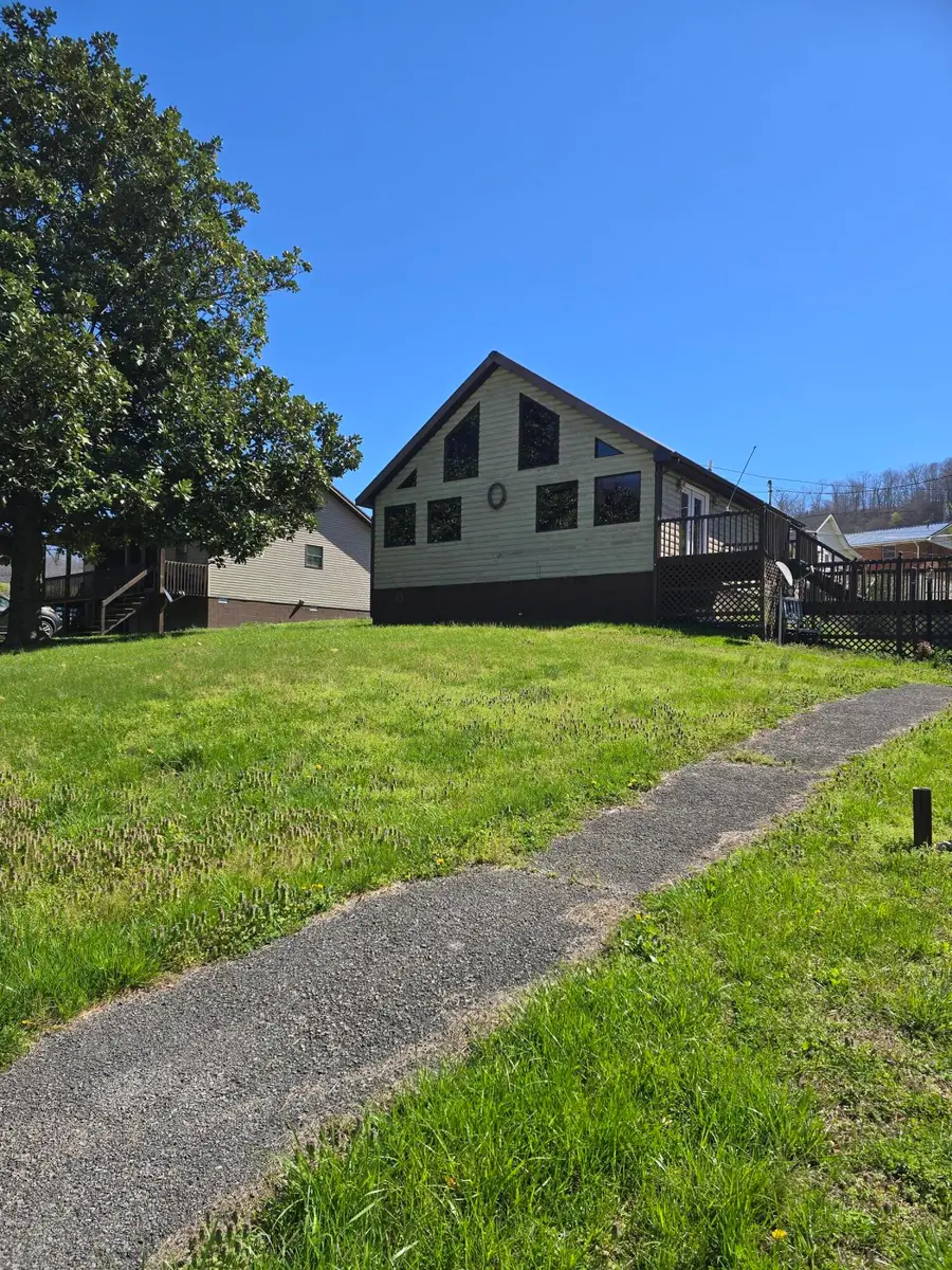 217 & 219  Elizabeth Drive #217 219 A-B, Hazard, KY 41701 - #2