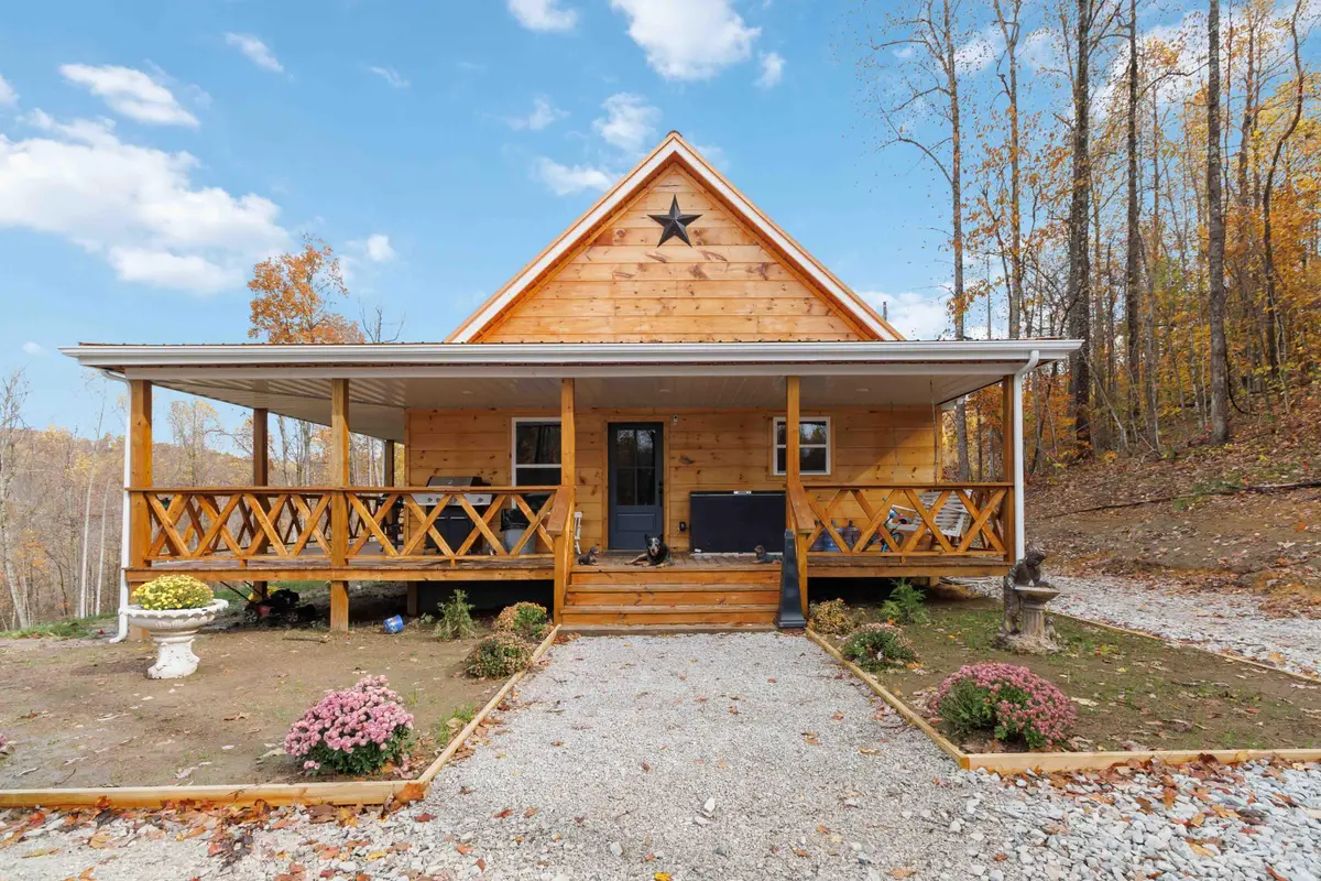 945 3447 Highway, McKee, KY 40447 - #1