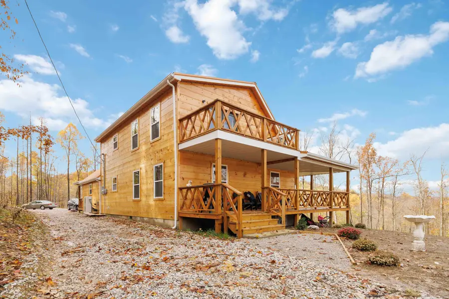 945 3447 Highway, McKee, KY 40447 - #2