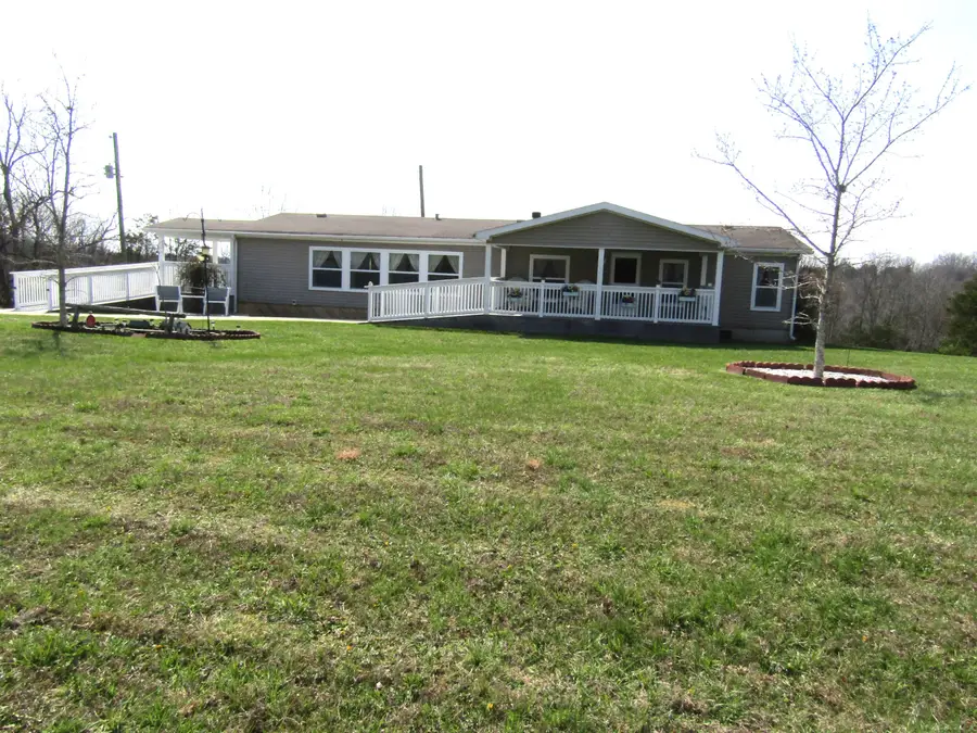 1098 Carey Mill Road, Lawrenceburg, KY 40342 - #2