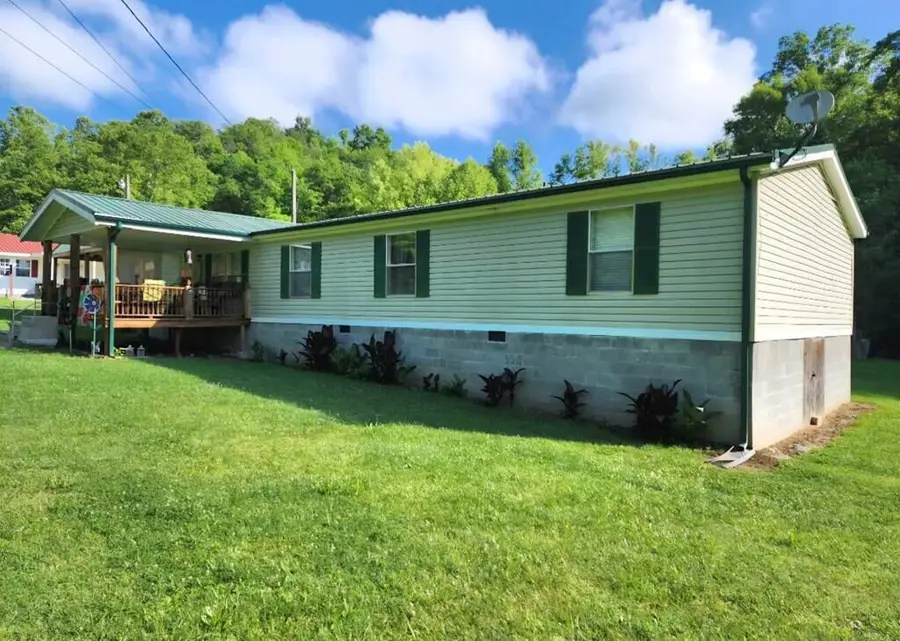 2246 Asa Creek Road, Oil Springs, KY 41222 - #2