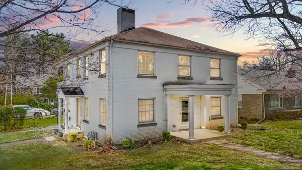 440 Henry Clay Boulevard, Lexington, KY 40502