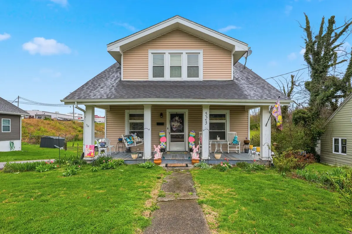 523 W High Street, Mount Sterling, KY 40353 - #1