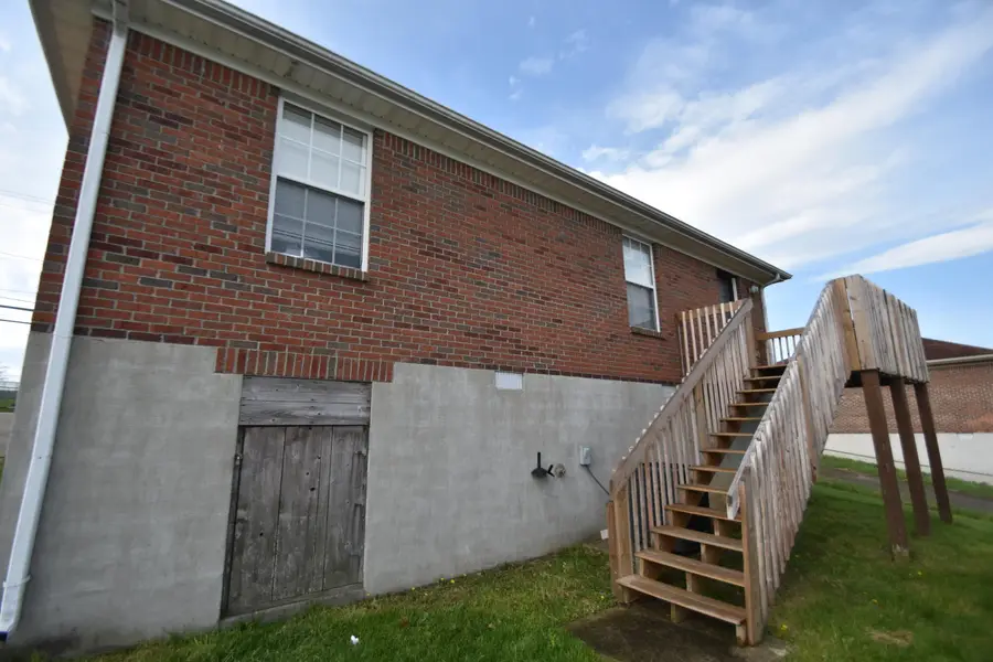 1229 E Irvine Street, Richmond, KY 40475 - #2