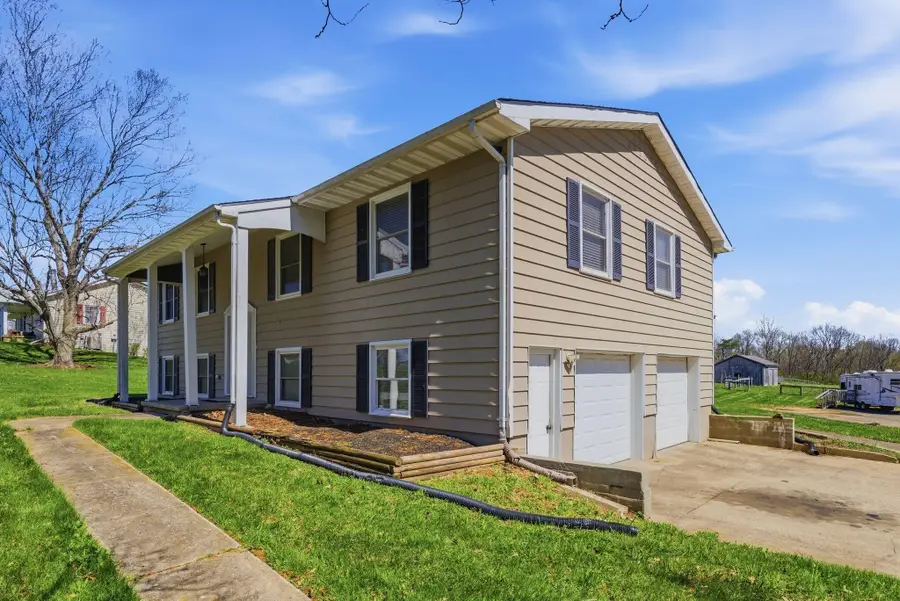 932 Hill Road, Paris, KY 40361 - #3