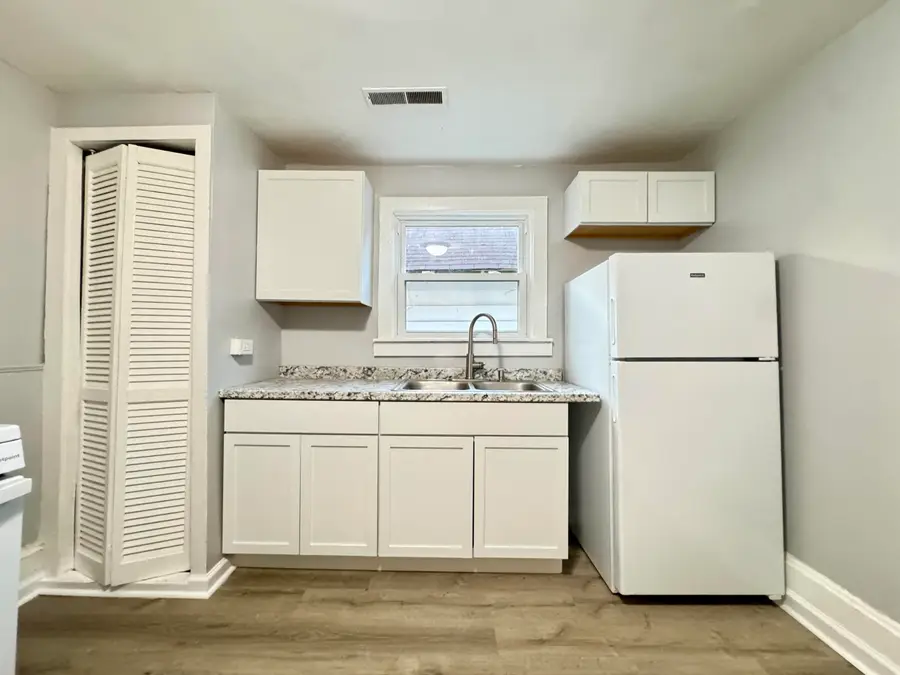 318 E Sixth Street, Lexington, KY 40508 - #2