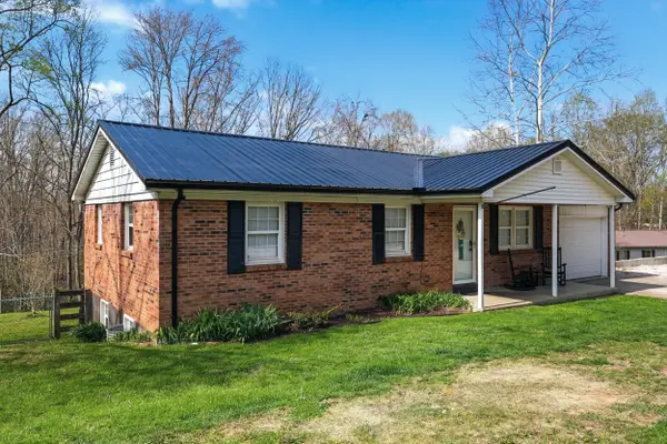 2245 Dug Hill Road, Irvine, KY 40336