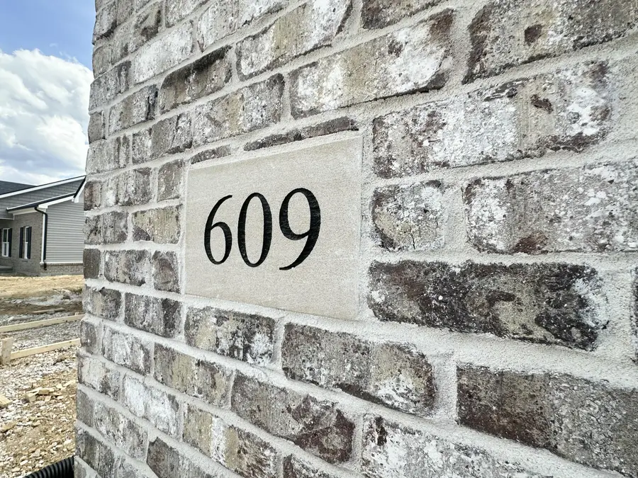 609 Comanche Drive, Richmond, KY 40475 - #3