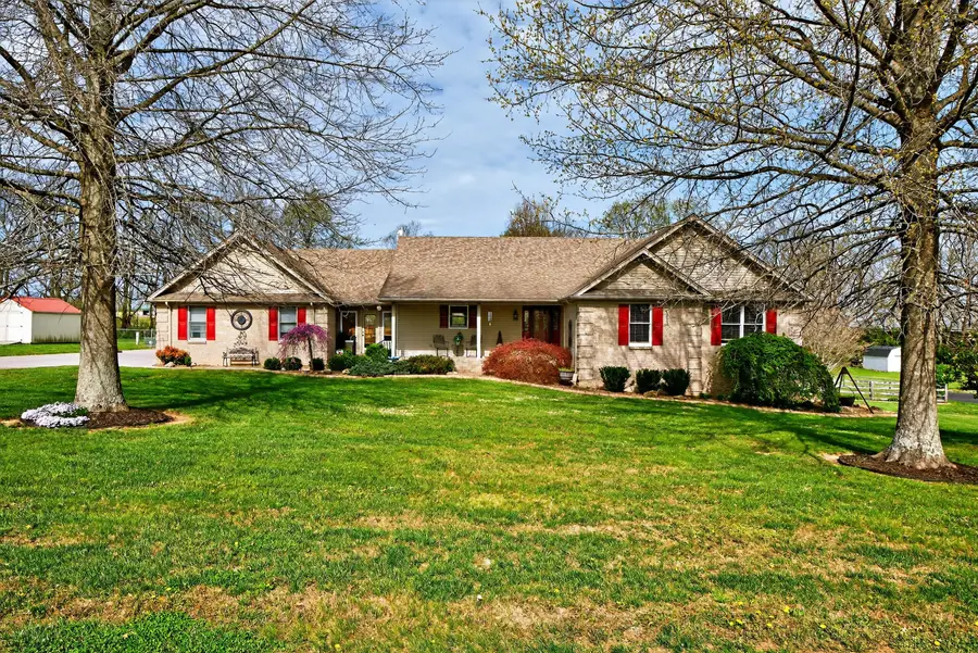 113 Greystone Drive, Nicholasville, KY 40356 - #2