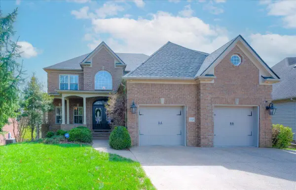 2328 Thistle Park, Lexington, KY 40509