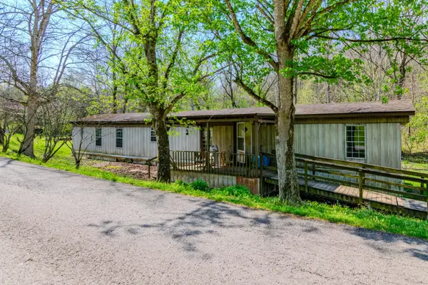 1207 Logan Road, Springfield, KY 40069