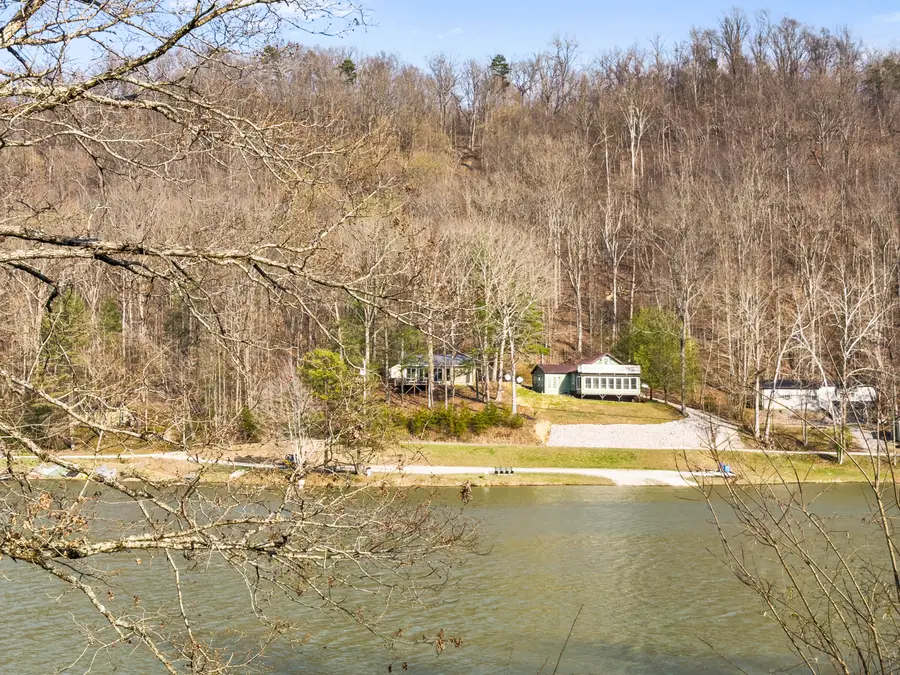 1810 Calk Lake Road, Jeffersonville, KY 40337 - #2