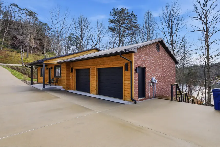 1063 Cliffs Edge Road, East Bernstadt, KY 40729 - #2