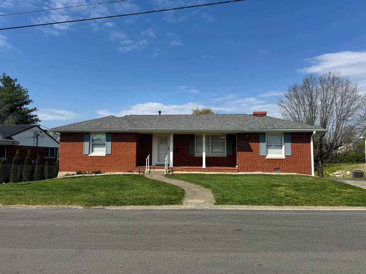 612 Elizabeth Court, Harrodsburg, KY 40330 - #1