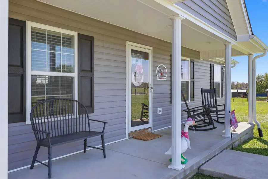 541 Oakland Lane, Harrodsburg, KY 40330 - #2