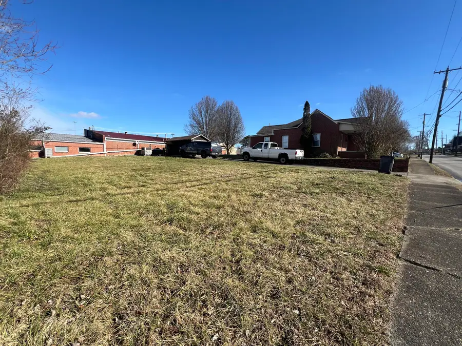 905 S Kentucky Avenue, Corbin, KY 40701 - #2