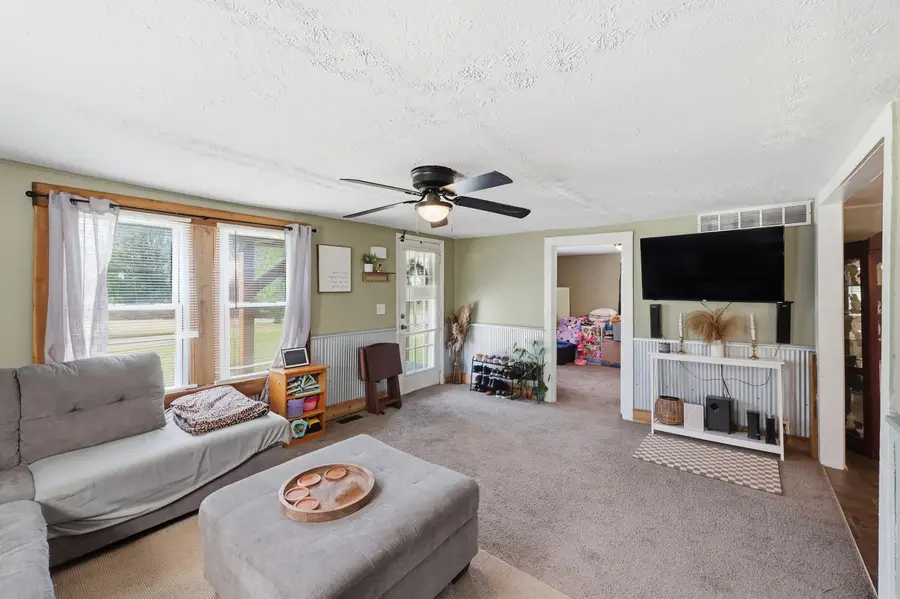 410 College Hill Road, Waco, KY 40385 - #3