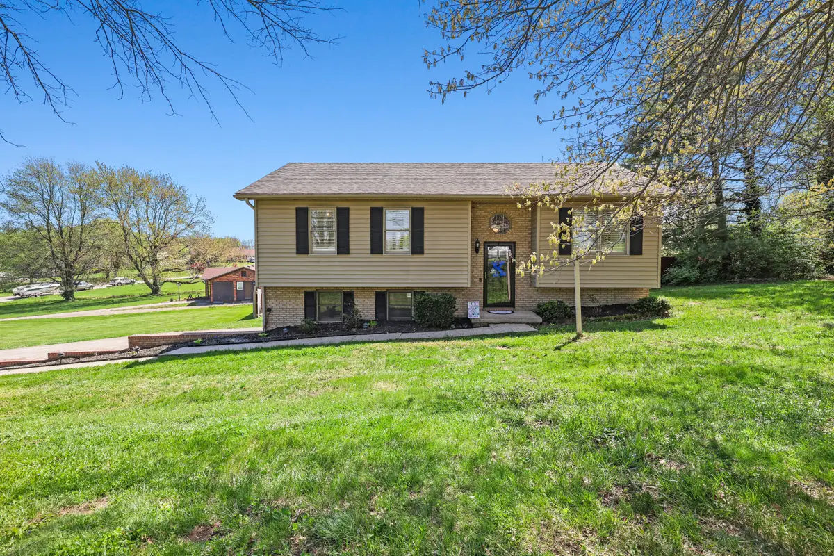 121 Eastland Drive, Paris, KY 40361 - #1