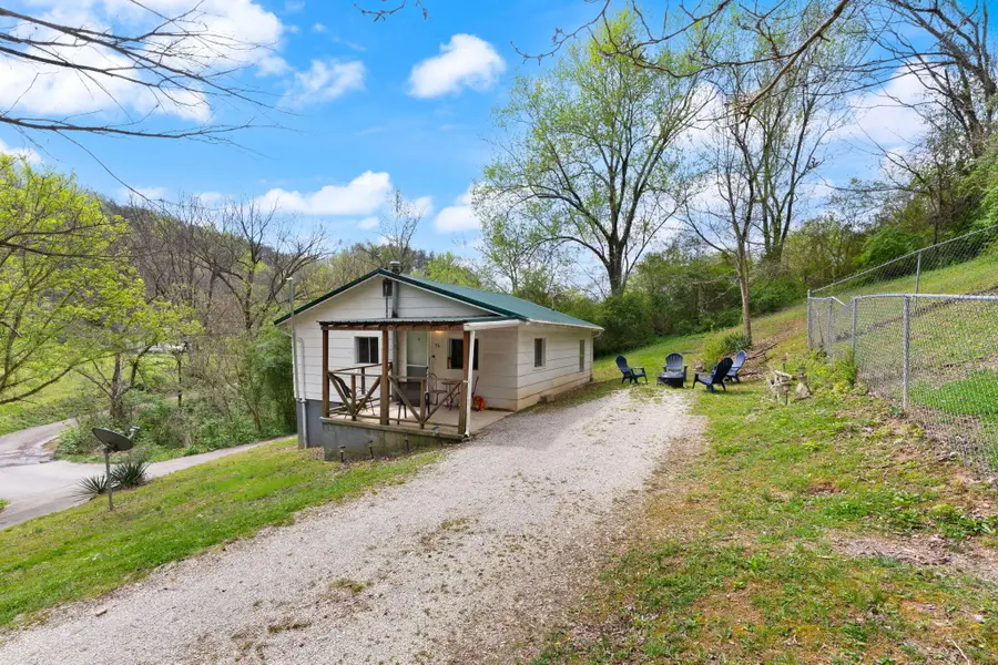 54 Woodlawn Avenue, Williamsburg, KY 40769 - #2