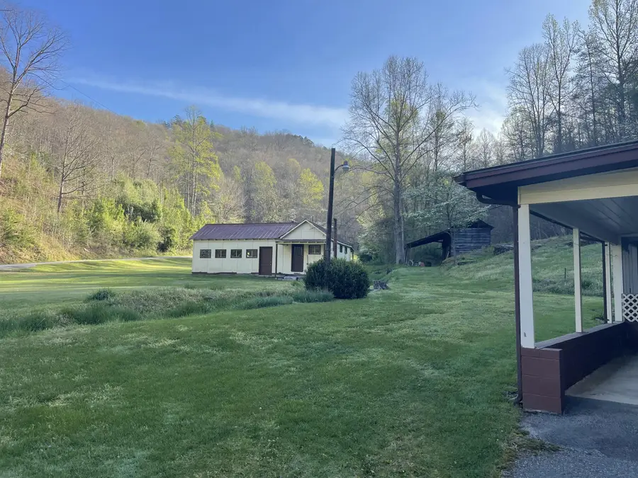 953 Williams Branch Middle Fork Road, Pineville, KY 40977 - #3