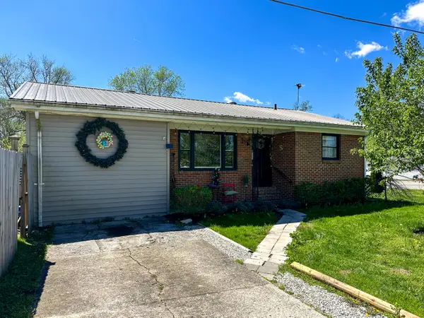 241 8th Avenue, Clay City, KY 40312