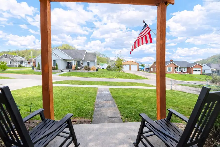 413 Elm Street, Ravenna, KY 40472 - #2