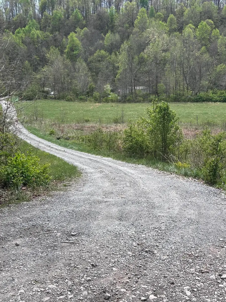 507 Nosco Road, Junction City, KY 40440 - #3