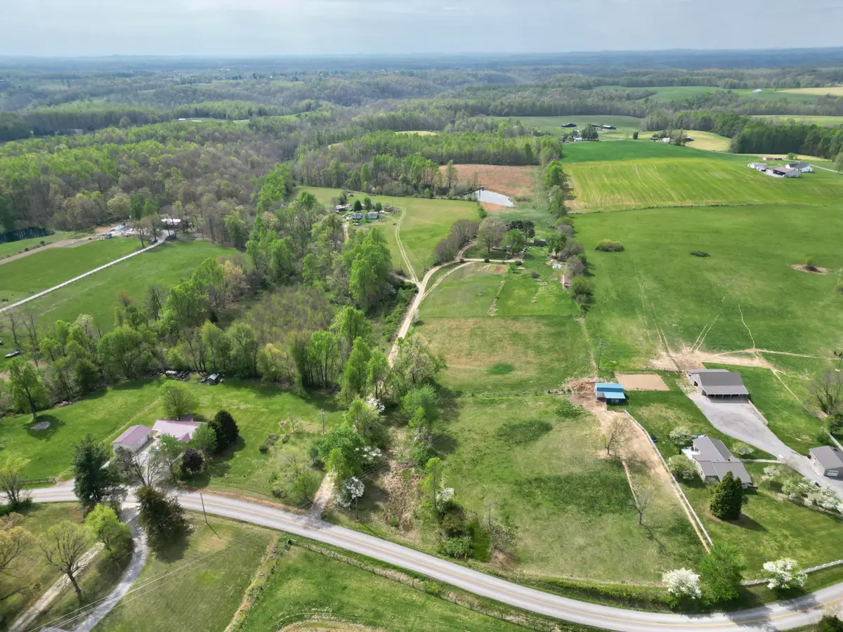 6895 Kentucky 643, Crab Orchard, KY 40419 - #1