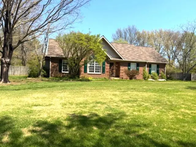 924 Walnut Road, Frankfort, KY 40601 - #2