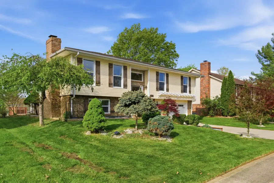 2912 Easthills Drive, Lexington, KY 40515 - #2