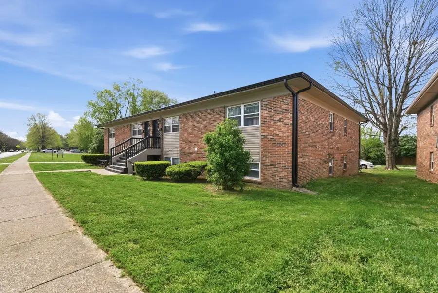 388 Redding Road, Lexington, KY 40517 - #3
