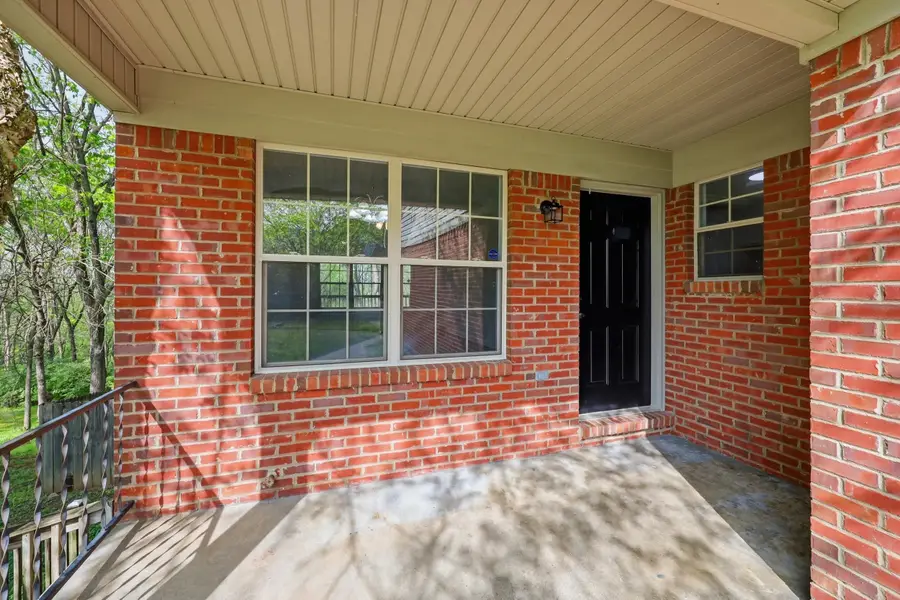 330 Williamsburg Lane, Georgetown, KY 40324 - #2