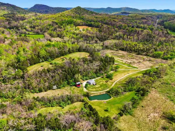 4152 Winchester Road, Irvine, KY 40336