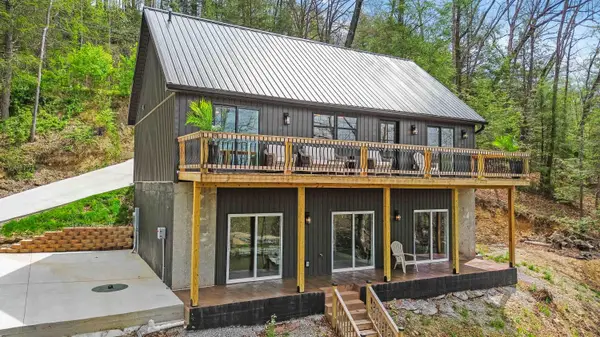 1265 Cliffs Edge Road, East Bernstadt, KY 40729