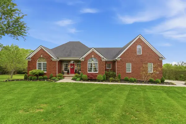 915 Country Oaks Drive, Richmond, KY 40475