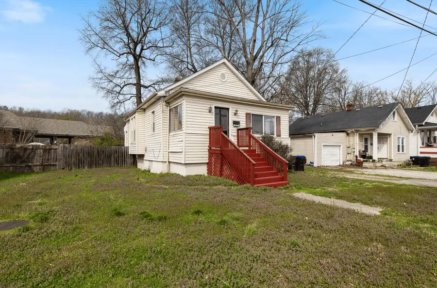 5124 Emery Avenue, Louisville, KY 40214 - #3