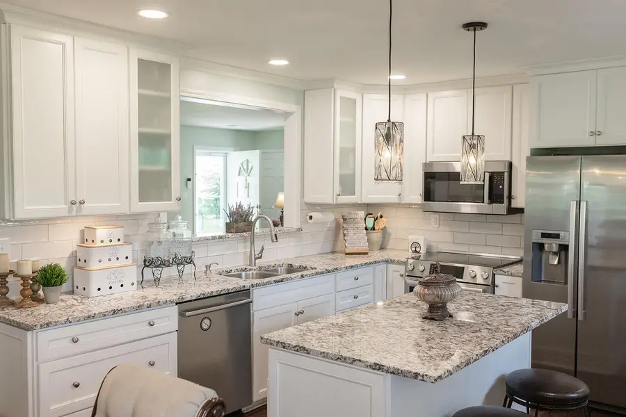 300 E Scotts Ferry Road, Versailles, KY 40383 - #3