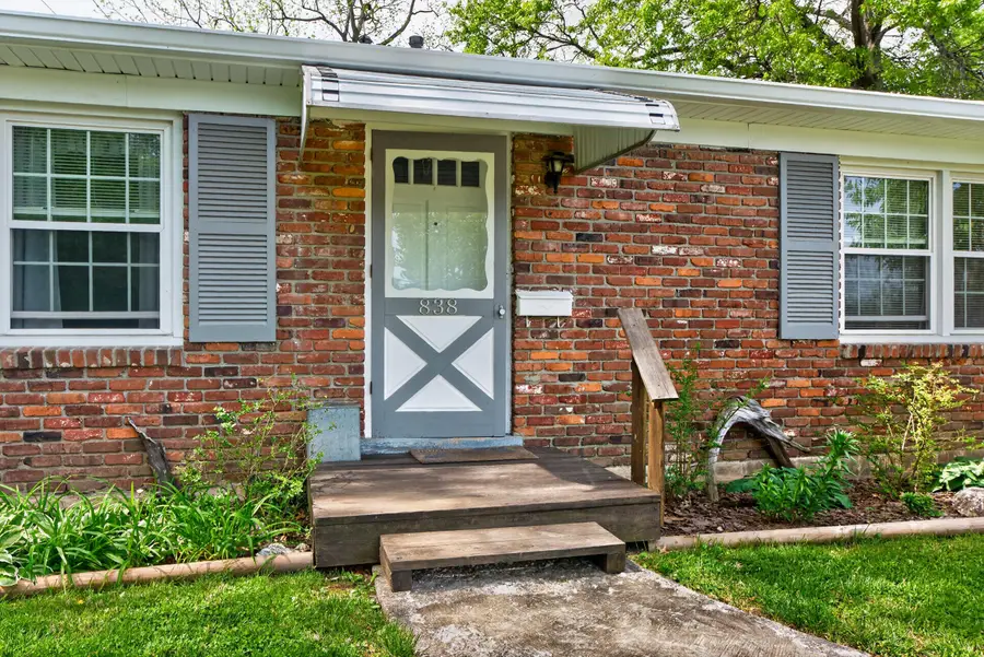 838 Aster Road, Lexington, KY 40504 - #3