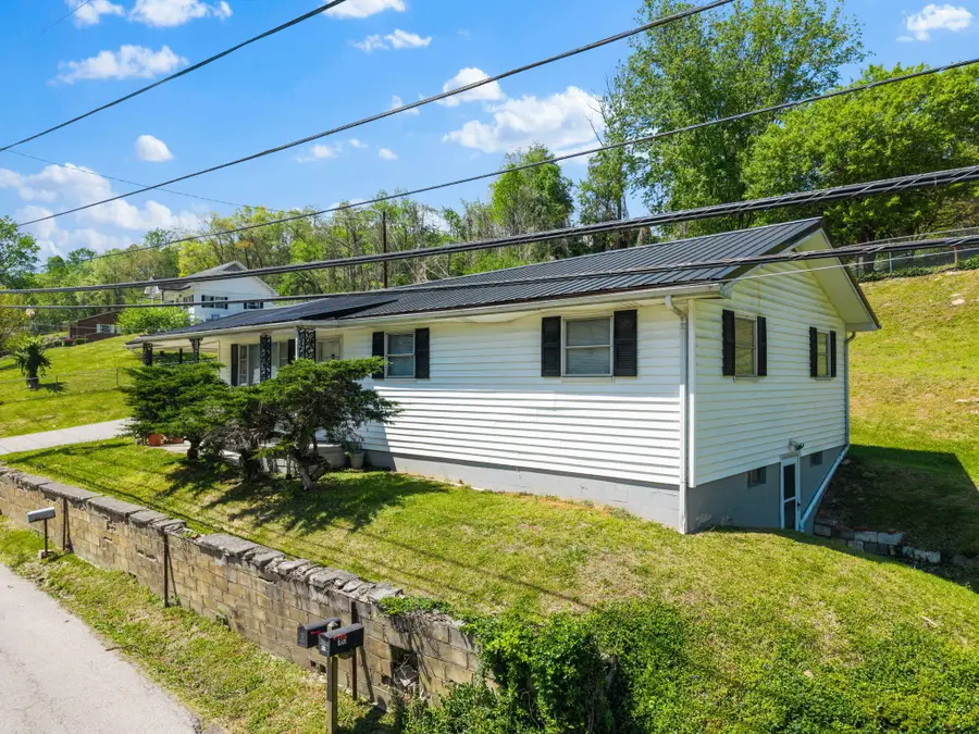 10 Frog Avenue, Manchester, KY 40962 - #3