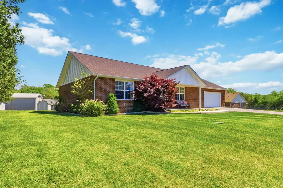 135 Country Acres Drive, Somerset, KY 42503 - #2