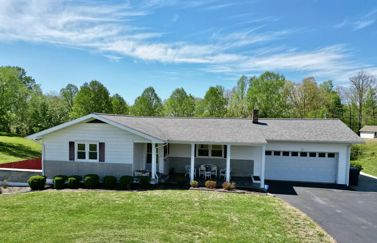 3317 Hwy 52, Beattyville, KY 41311 - #1