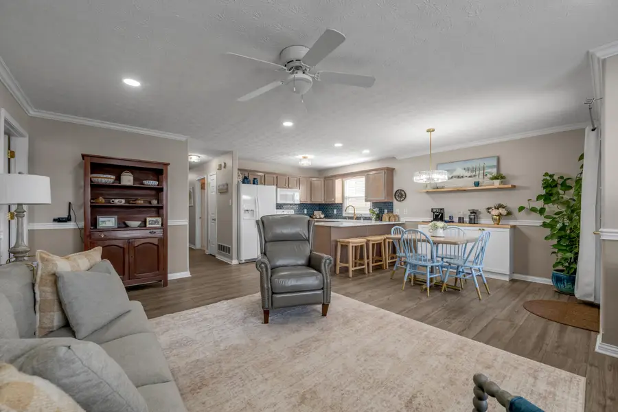 740 Lauren Drive, Nicholasville, KY 40356 - #3